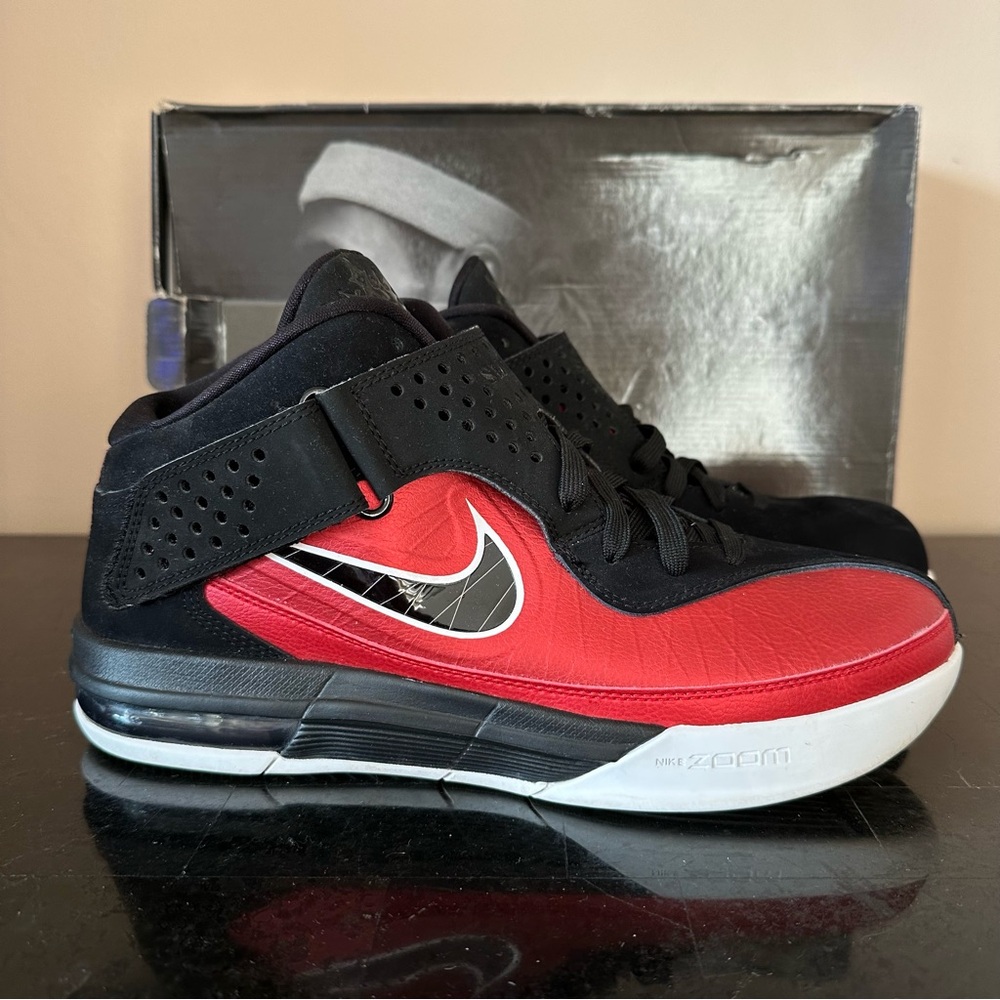 Nike Air Lebron Soldier 5 Sneakers